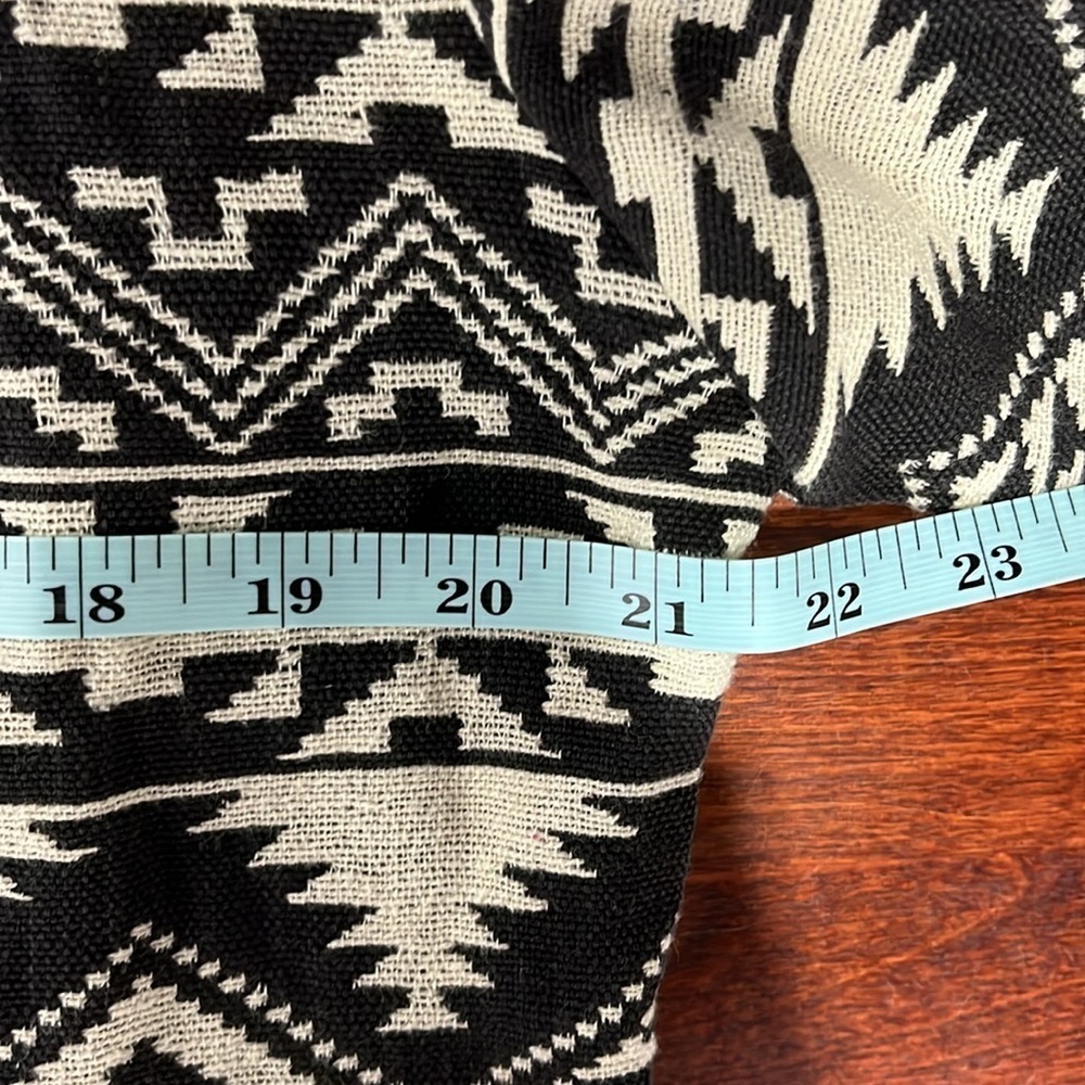 Flashback Womens Bolero Jacket Black/ Cream M Aztec Print Open Front Button EUC - Picture 10 of 12